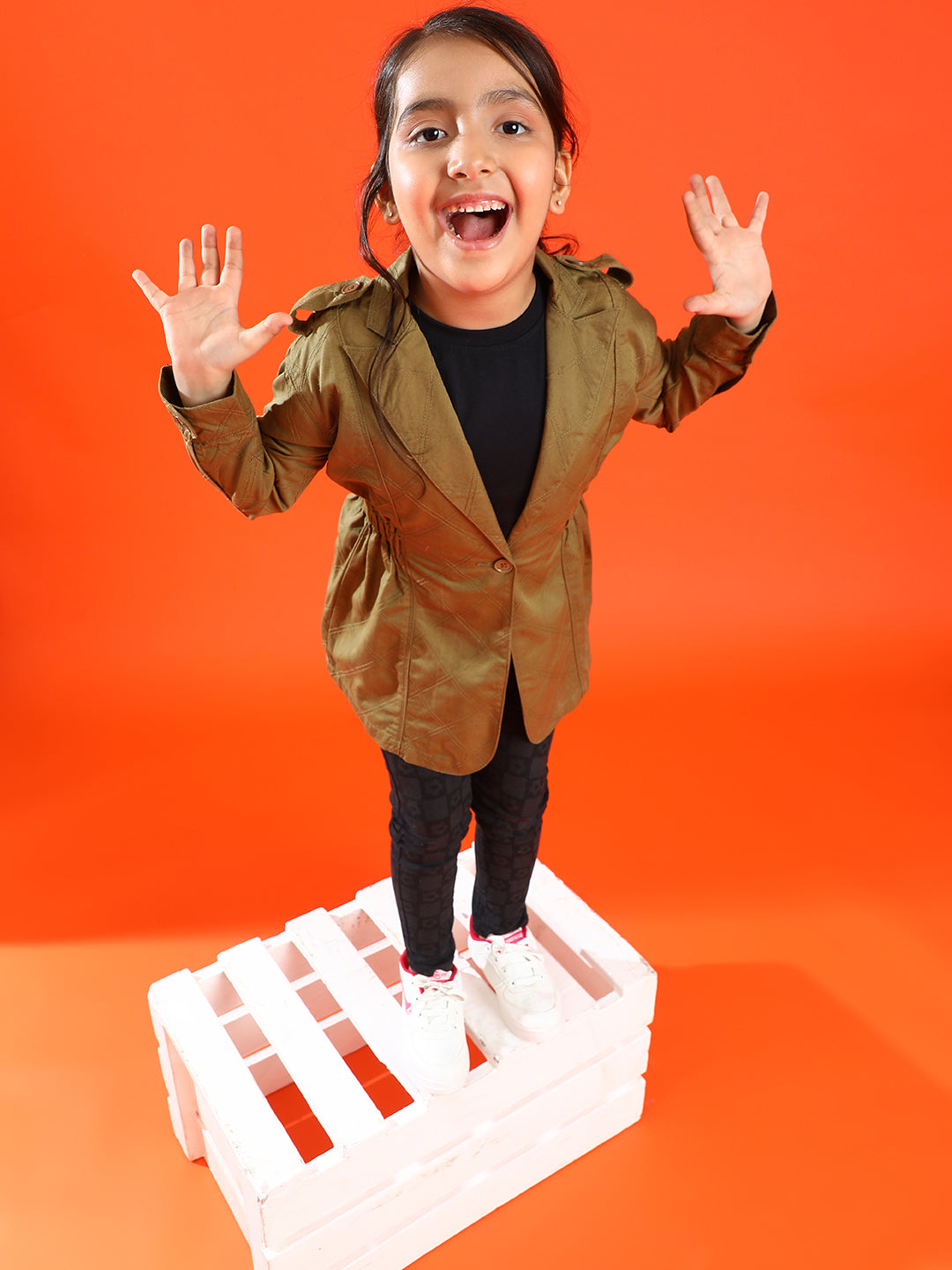 Girls Olive Cotton Regular Fit Embroidery Jacket