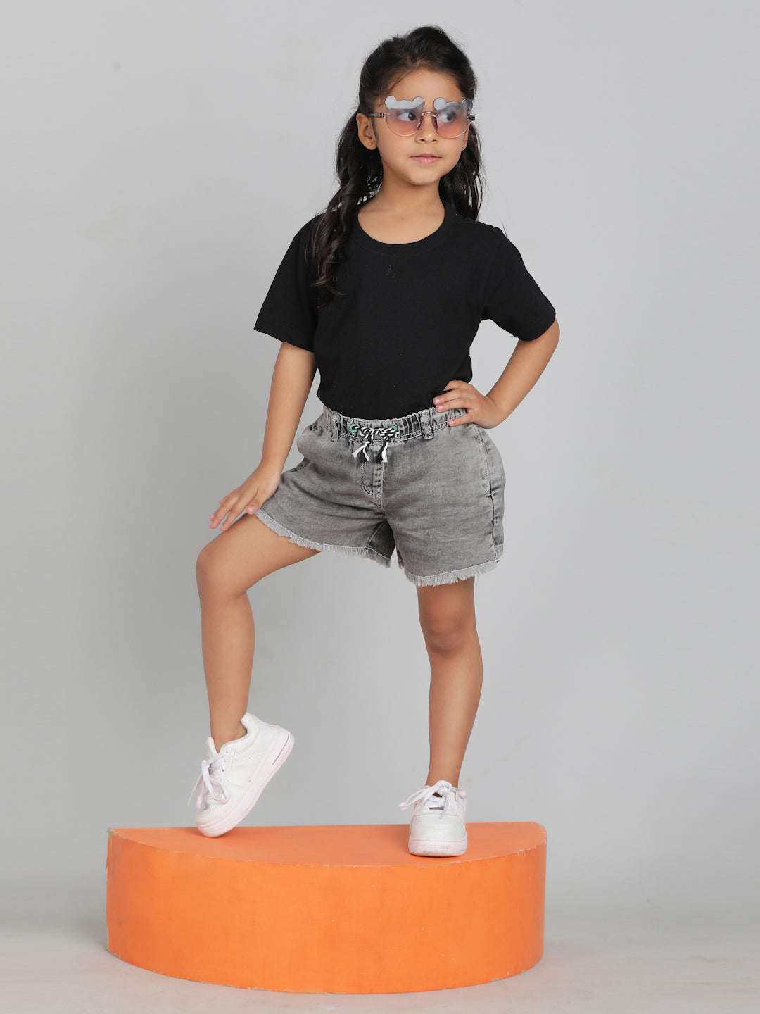 Girls Grey Washed Cotton A-Line Regular Fit Above Knee Shorts