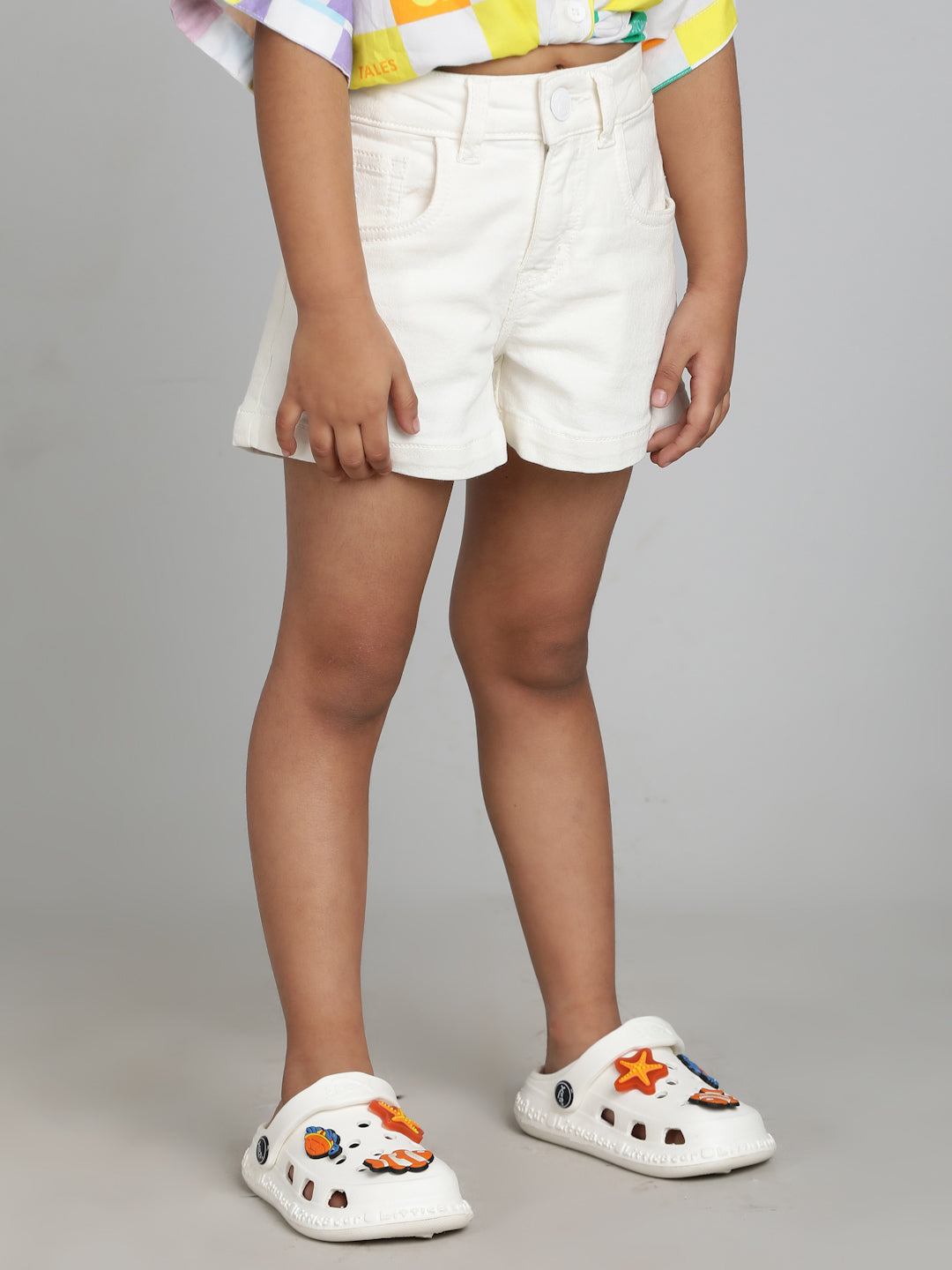 Girls White Washed Lycra Regular Fit Above Knee Shorts