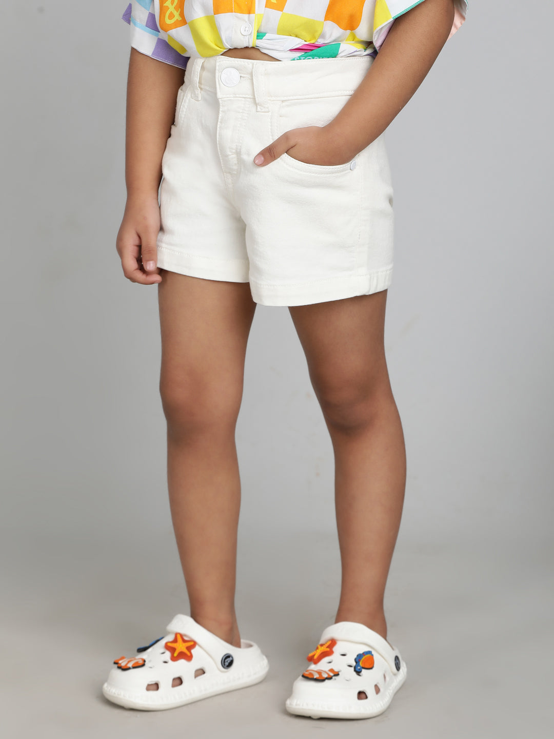 Girls White Washed Lycra Regular Fit Above Knee Shorts