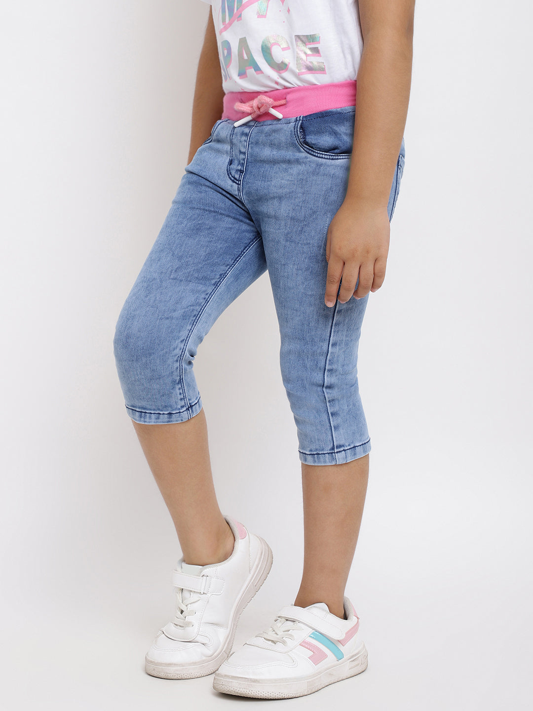 GIRLS SLIM FIT LIGHT BLUE CAPRI WITH PINK WAISTBAND