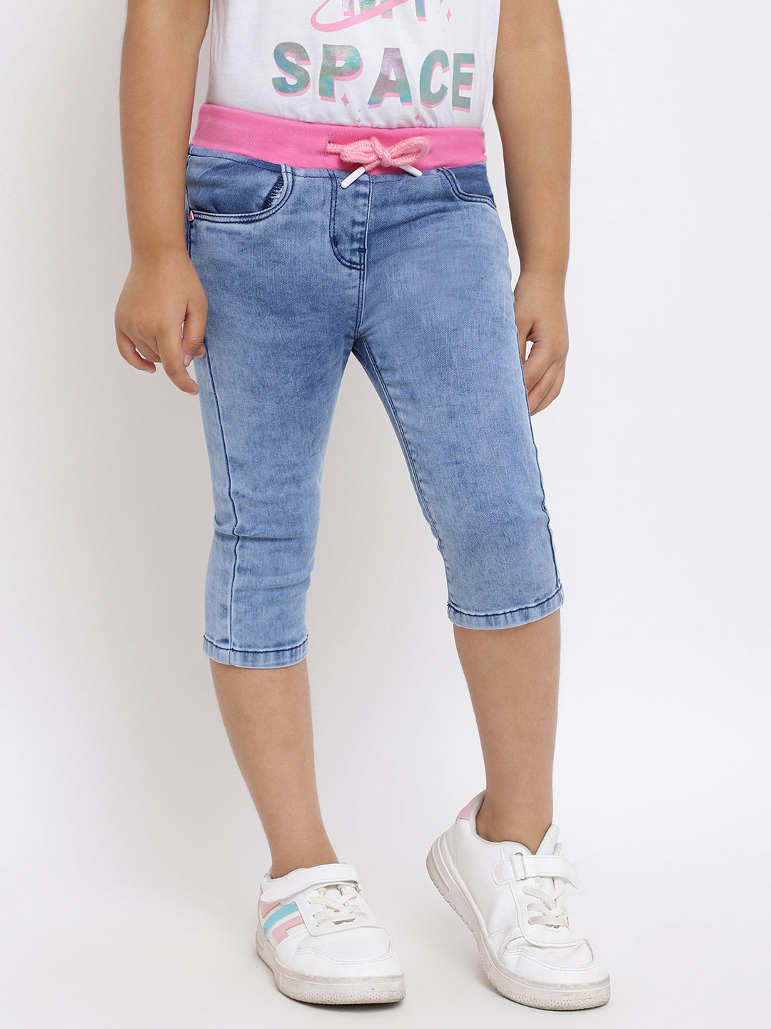 GIRLS SLIM FIT LIGHT BLUE CAPRI WITH PINK WAISTBAND