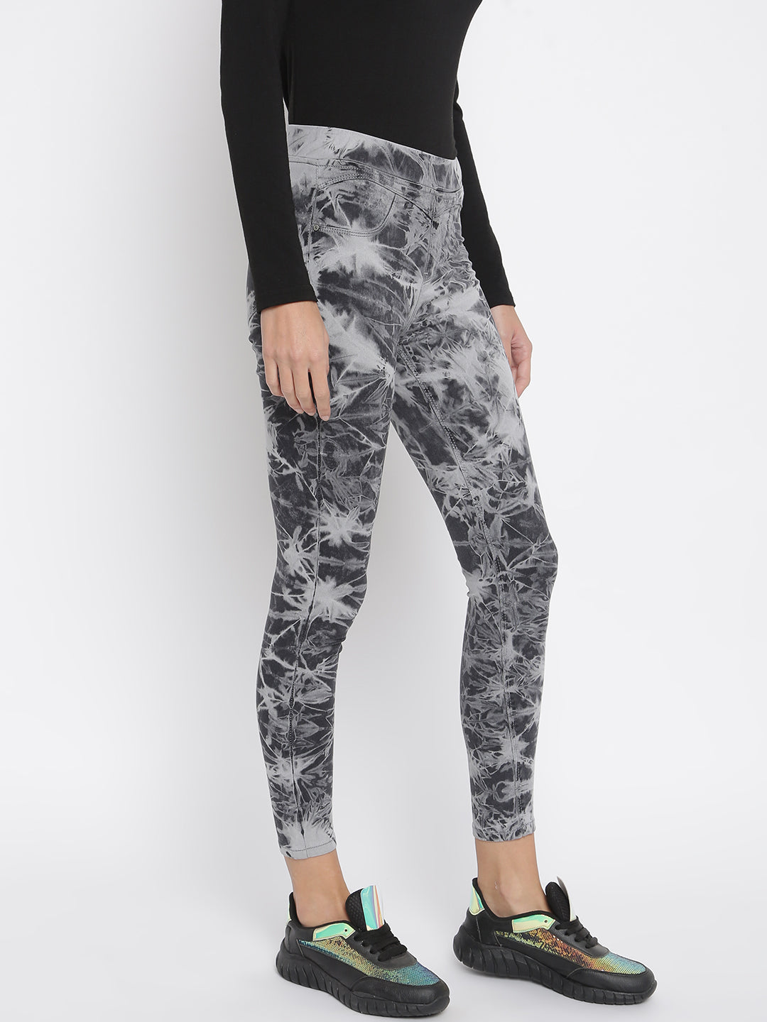Women Grey Printed Denim Jegging