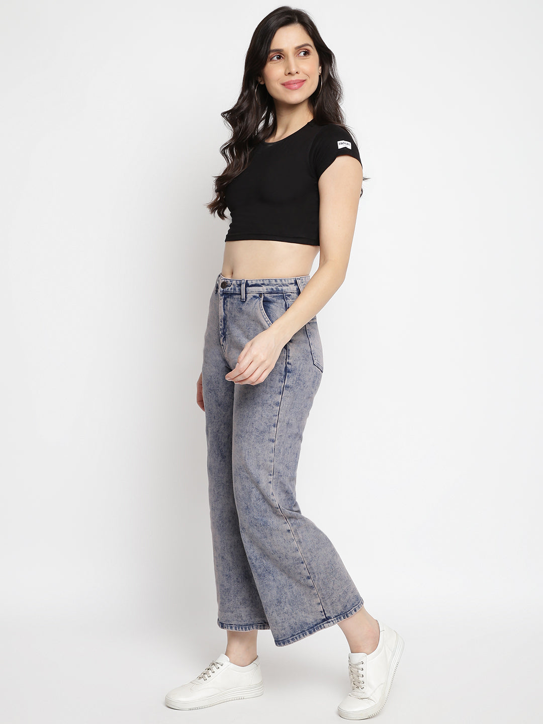 Women Pink Tint Flared Denim Jeans