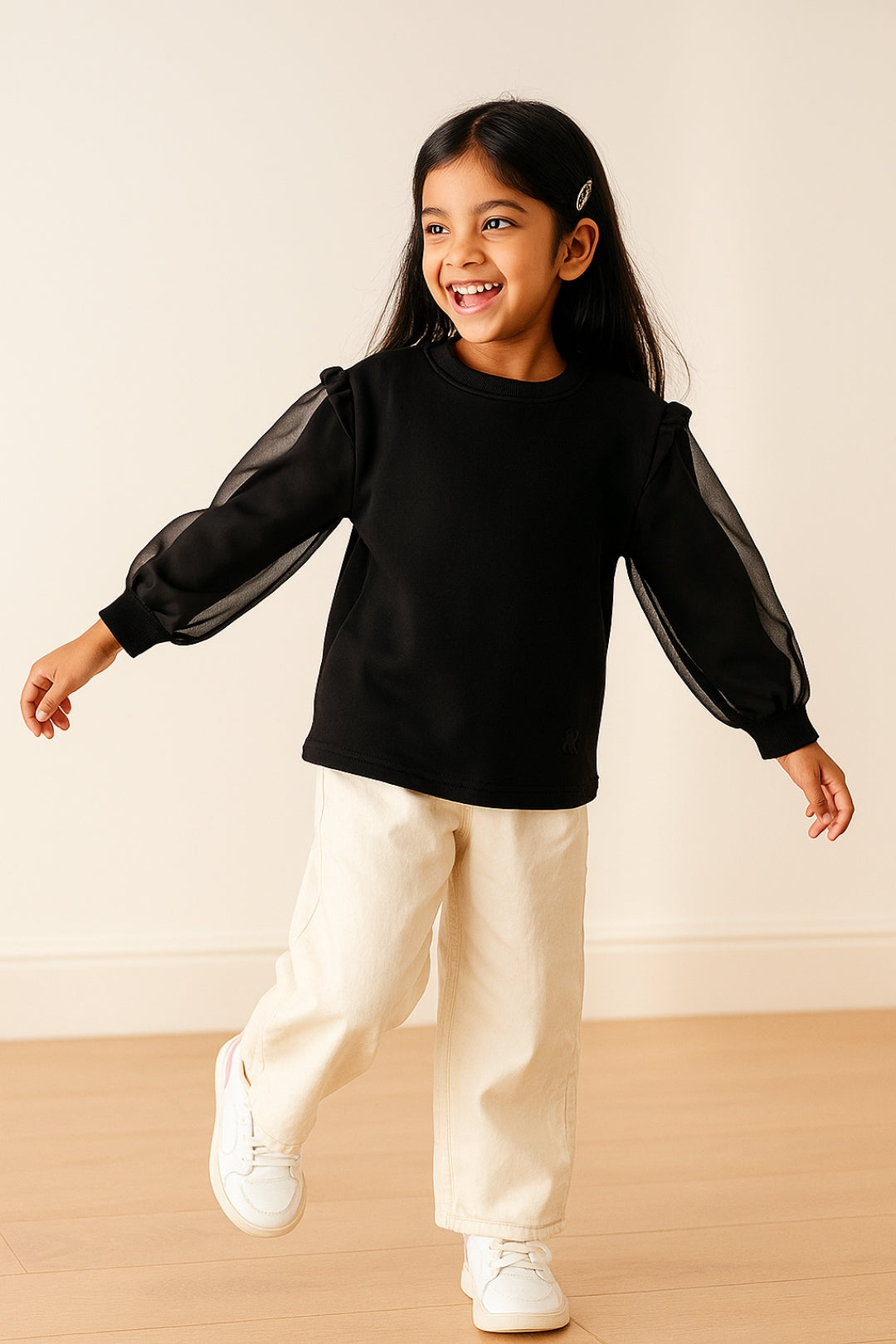 Girls Black Solid Pure Cotton Long Sleeves Sweatshirt