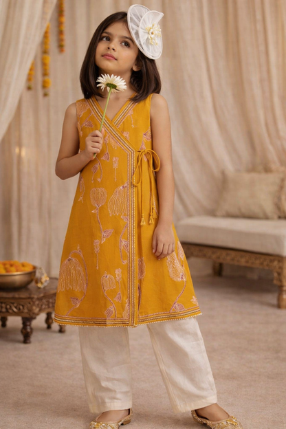 Girls Yellow Printed Ethnic Kurta with Pants Set