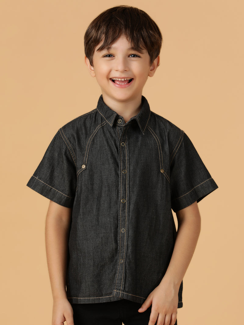 Boys Black Solid Cotton Regular Fit Shirt