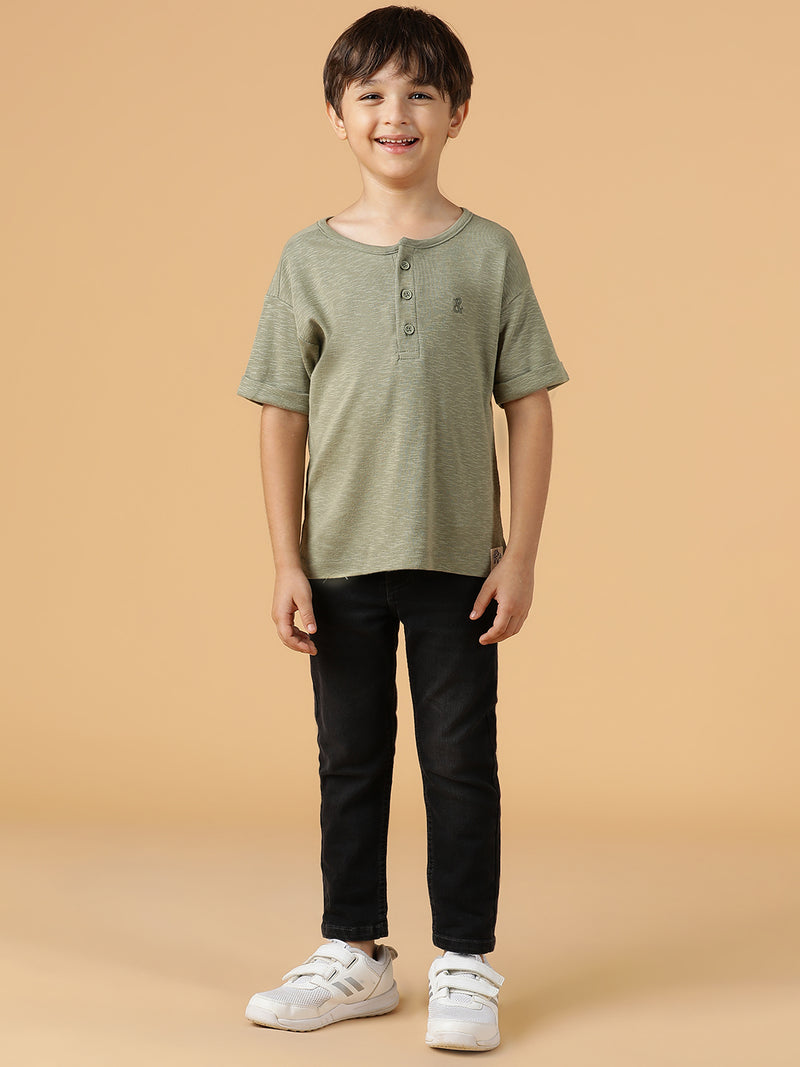 Boys Olive Viscose Solid Oversized Fit T-Shirt