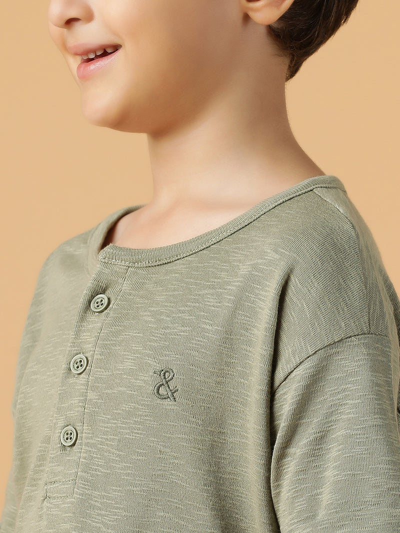 Boys Olive Viscose Solid Oversized Fit T-Shirt