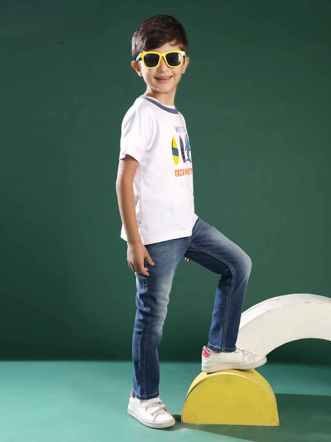 Boys Mid Blue Slim Fit Casual Denim Jeans