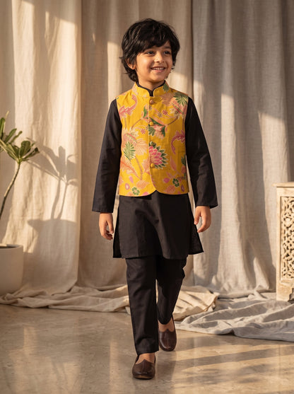 Boys Yellow Black Viscose Printed Kurta Pyjama With Koti