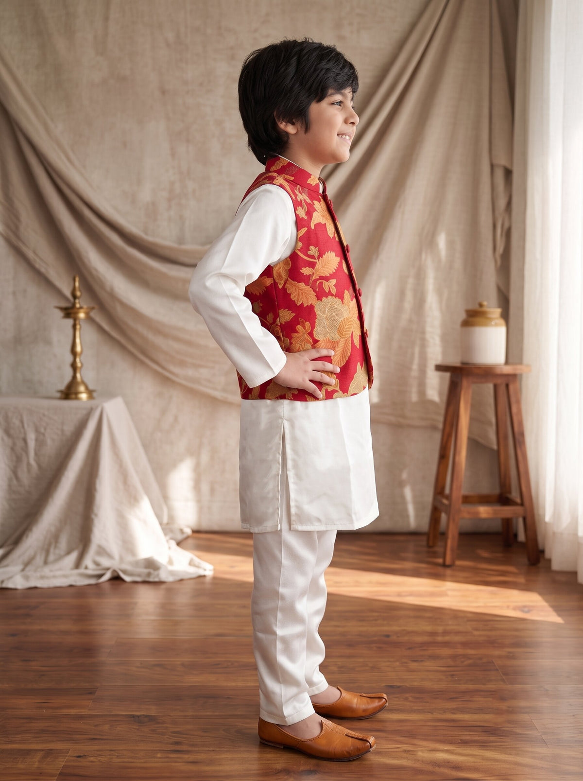 Boys Red Cream Viscose Printed Kurta Pyjama With Koti