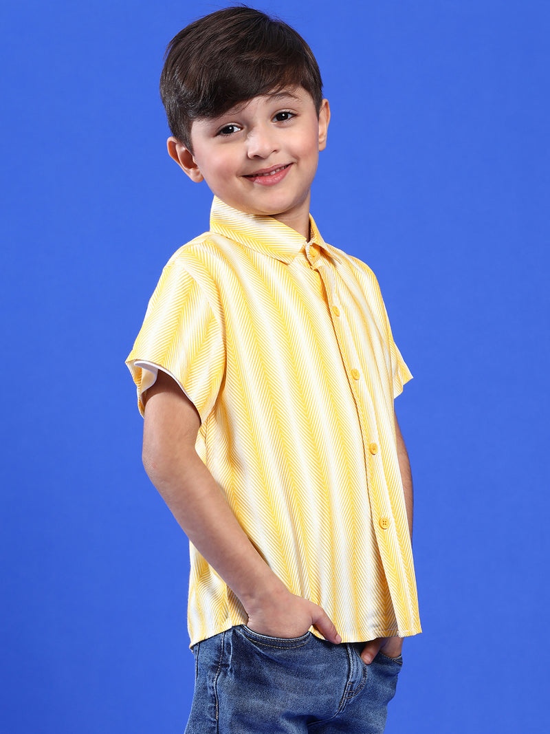 Boys Yellow Half Sleeves Viscos Printed Regular Fit Shirt