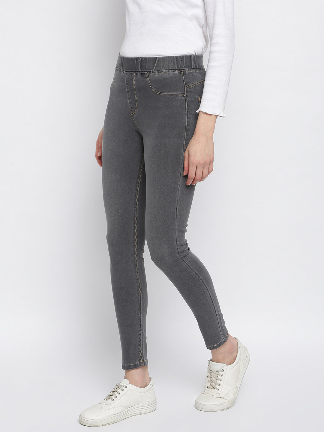 Women Grey Skinny Fit Denim Jegging