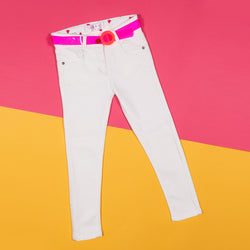 Girls Slim Fit White Casual Jeans With Pink Belt